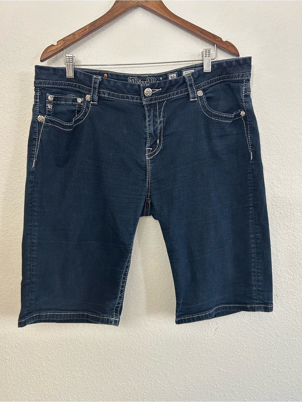 MISS ME Size36 Bermuda Dark Wash Denim Shorts EMBELLISHED CROSS EMBROIDERY